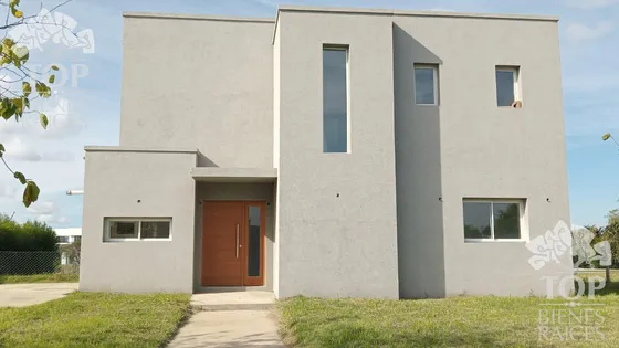 Casa  En Venta Ubicado En El Cantón, Escobar, G.b.a. Zona Norte