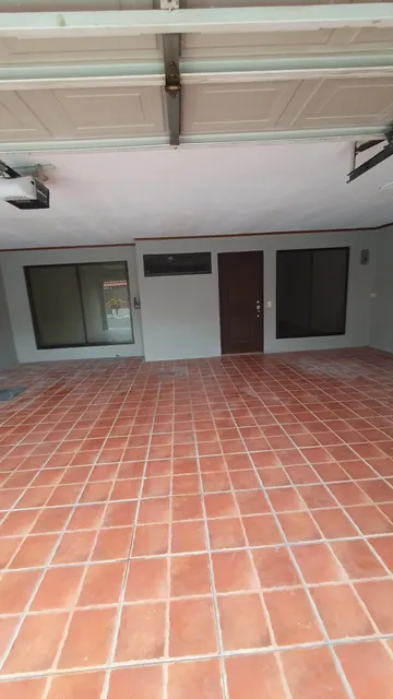 Se Vende Casa En La Trinidad De Alajuela Espaciosa