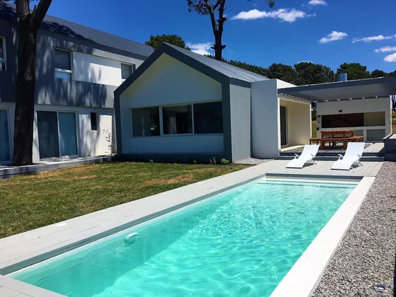 Gran Casa En Venta En Barrio Privado Jose Ignacio