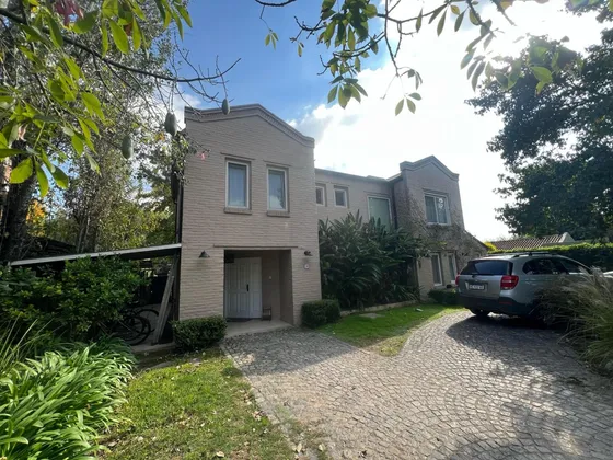 Casa En Venta - 3 Dormitorios 4 Baños - Tigre