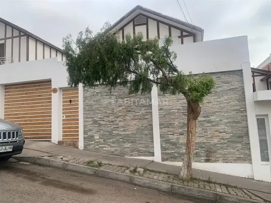 Venta Casa Los Avellanos, Sector Parque Ingles, Antofagasta
