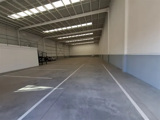 916 M2 Y 188,7m2 Oficinas X Habilitar 2 Pisos. 5 Est 3.