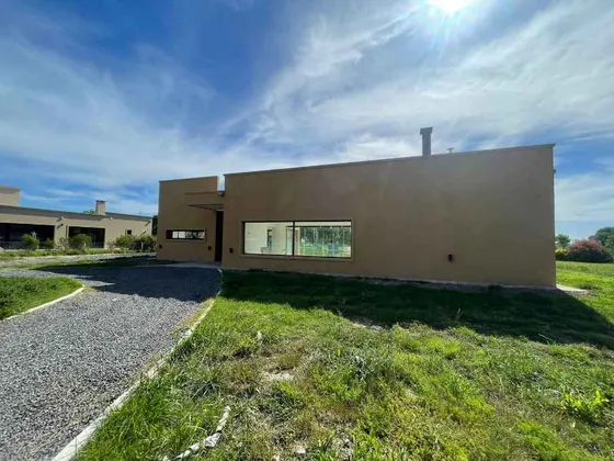 Casa En Alquiler En Area 60