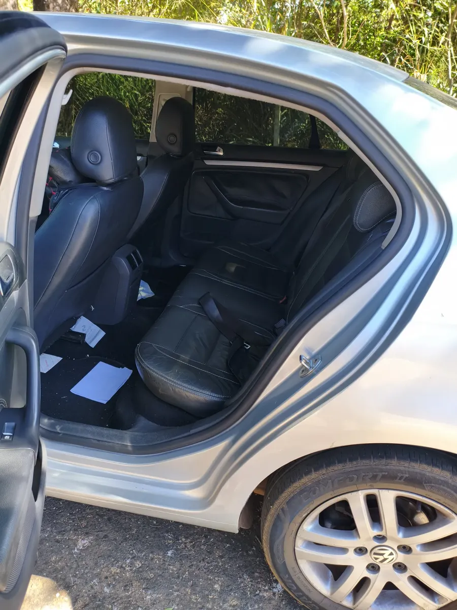 Volkswagen Jetta 2008 2.5 4p — foto 4