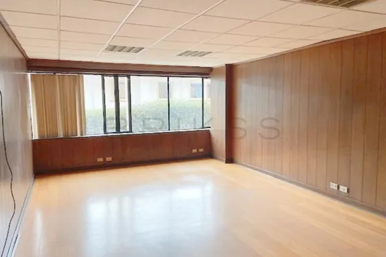 Oficina En Arriendo/venta En Porciúncula. Cod V4956