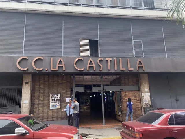 Centro Comercial En La Candelaria En Venta