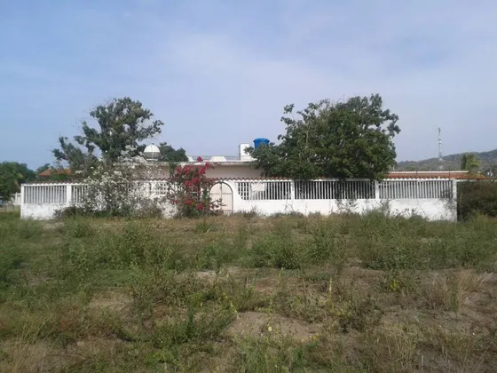Cómoda Y Funcional Casa Vacacional Bifamiliar En Venta En  Urb Bosque Mar Cúpira-boca De Uchire