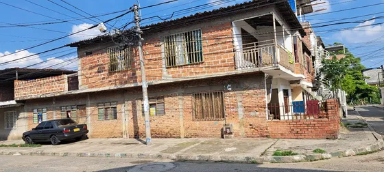 Venta De Casa Barrio Conquistadores