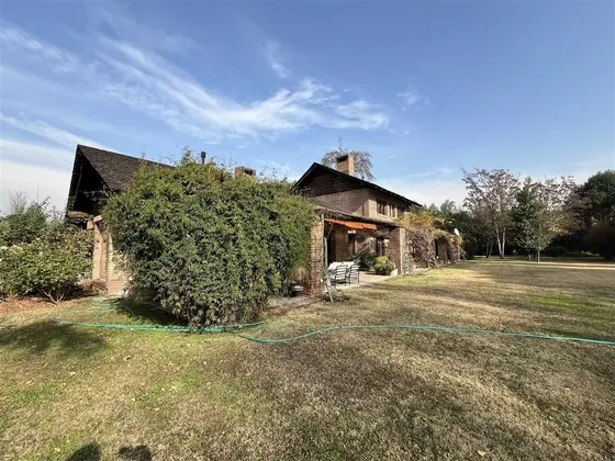Increíble Casa Auténtica - 2 Roles - Colina-chicureo 1há