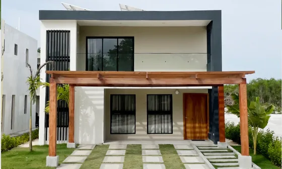 Casa En Venta En El Ejecutivo, Bávaro, Punta Can, 125m2, 3 Hab. 2 Parqueos, Excelente Zona Y Ubicacion, Todas Las Comodidades, Seguridad, Casa Club, Oportunidad De Precio E Inversión