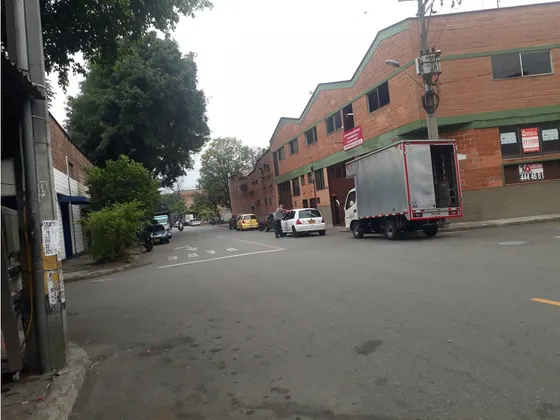 Venta Bodega  En Medellin