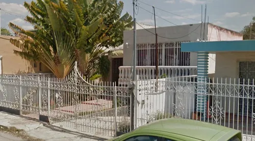 Venta De Casa En Col. Chuminopolis, Merida Recuperacion Bancaria Laab2