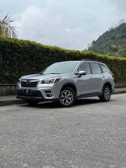 Subaru Forester 2.0 Xt