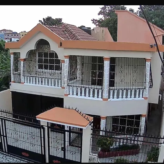 Estupenda Casa De Venta En San Cristóbal