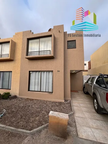 Se Arrienda Casa 