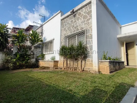 Casa En Venta En La Carlota Angela Tochon
