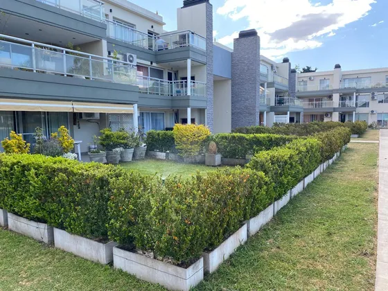 Departamento En Altos De Maschwitz - 2 Amb Con Jardín