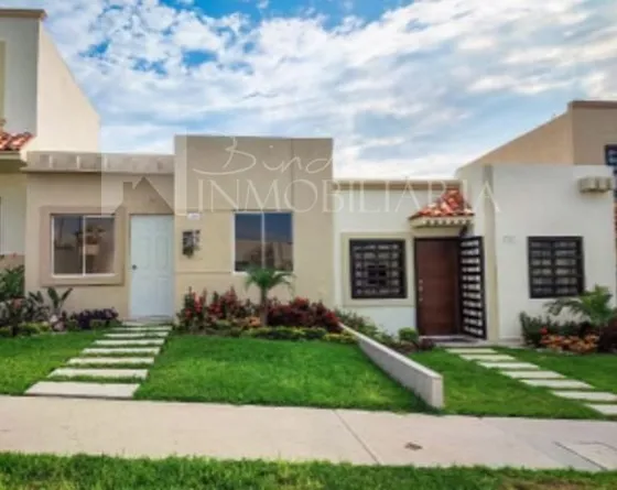 Casa En Venta  Desarrollo Stanza Magnolia Mazatlán