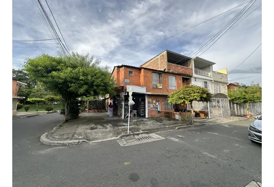 Casa - Venta - Esquinera Con Local - Palmira - 60mtr