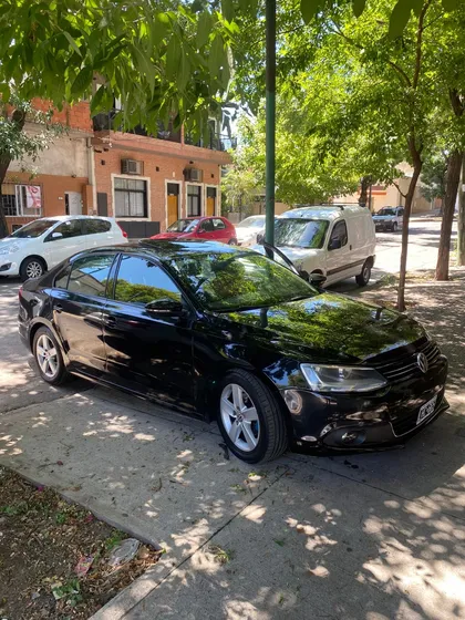 Volkswagen Vento 2.5 Luxury 170cv
