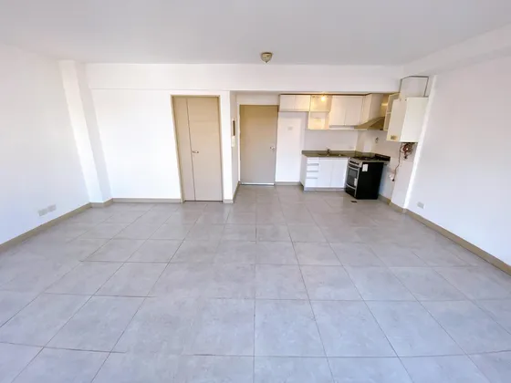 Departamento Monoambiente Con Las Medidas De Un Dos Ambientes A La Venta En Pleno San Fernando