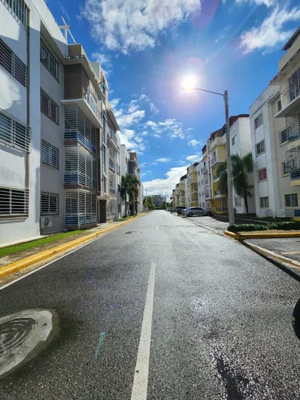 Apartamento En 3er Piso En Residencial Palma Real, Rd$5,600,000