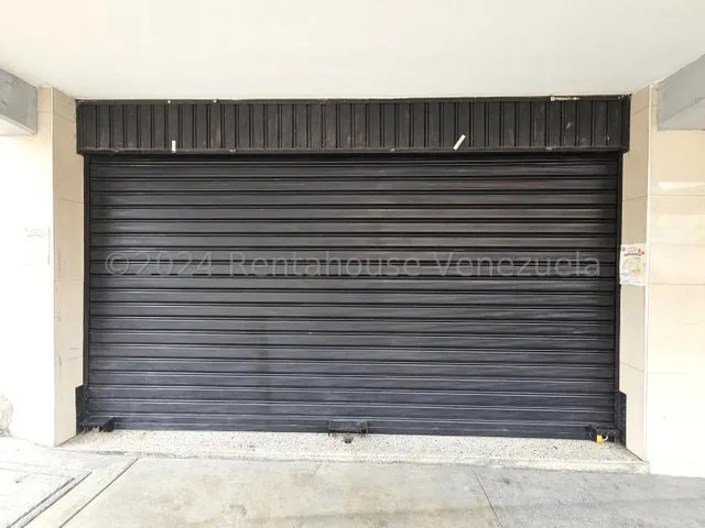 Maritza Lucena Tiene Atractivo Local Comercial En Alquiler En Centro De Barquisimeto, #25-1741- A Pie De Calle, Alto Tráfico Vehicular Y Peatonal, Vigilancia 24/7.
