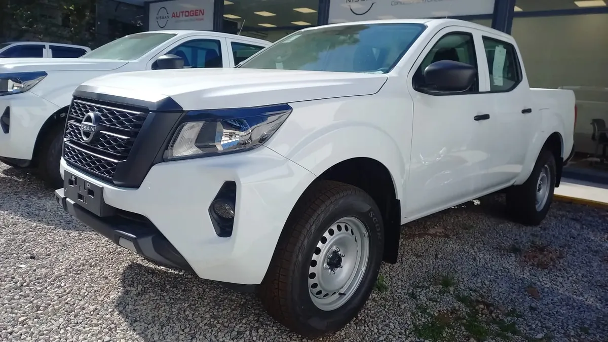 Nissan Frontier S