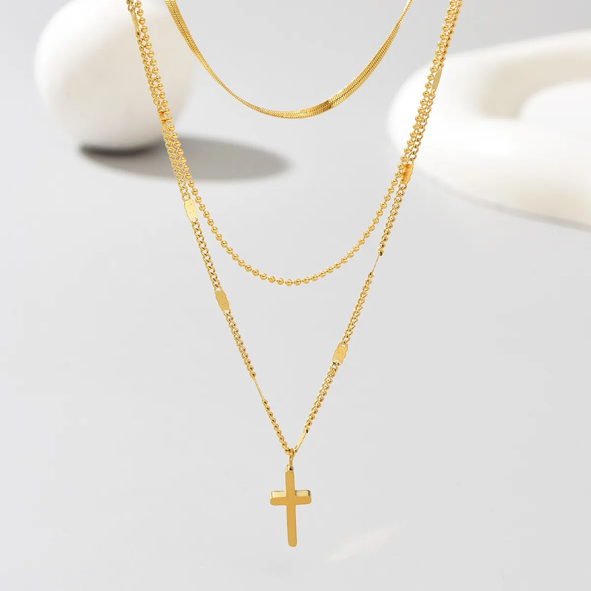 Colar Cruz Aço Inox Banhado A Ouro 18k Feminino Dourado — foto 2