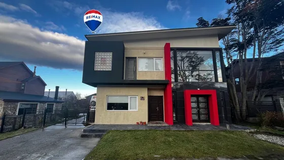 Casa 8 Ambientes En Venta B° Cerrado Bahía Cauquén