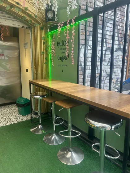 A La Venta Café