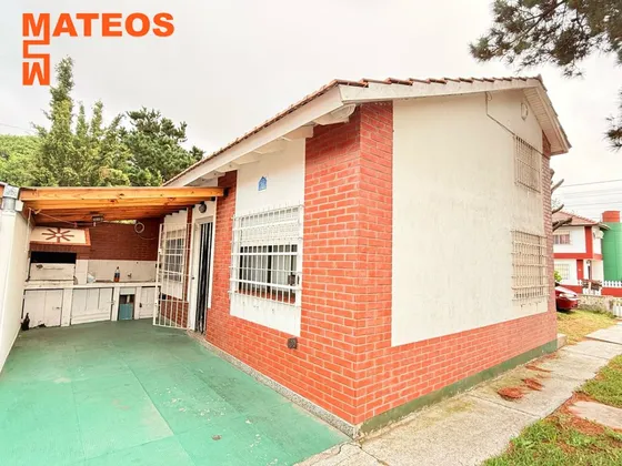 Venta Chalet A 200 Metros Del Mar En Mar Del Tuyú Calle 61 E/ 2 Y 3