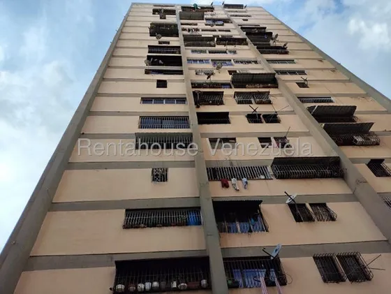  Apartamento En Venta Caricuao 25-23488