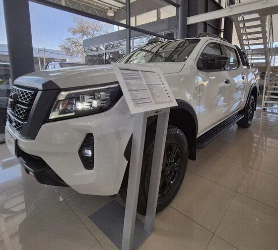 Nissan Frontier Pro4x 4x4 Aut