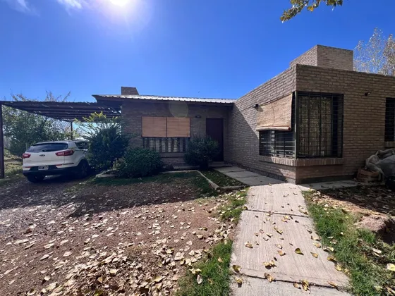 Casa En Venta En Callejon Cerrado Gllen