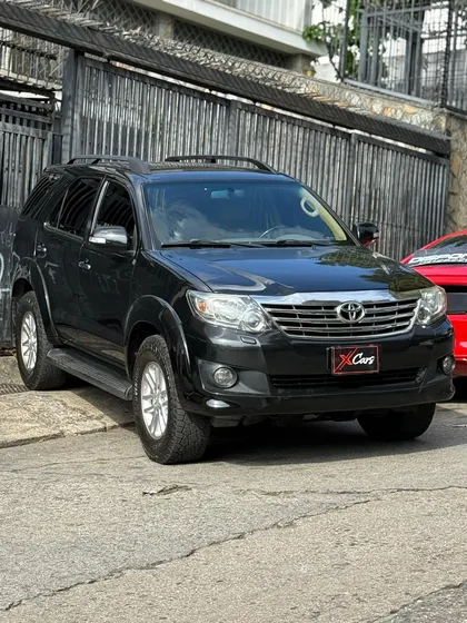 Toyota Fortuner .