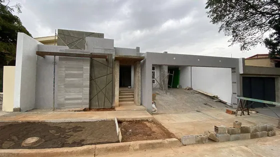 Annic Coronado Vende  Pre-venta Casa De 1 Planta Trigal Sur, Urbanismo Cerrado. Obra Semi-gris  Ref. 284846