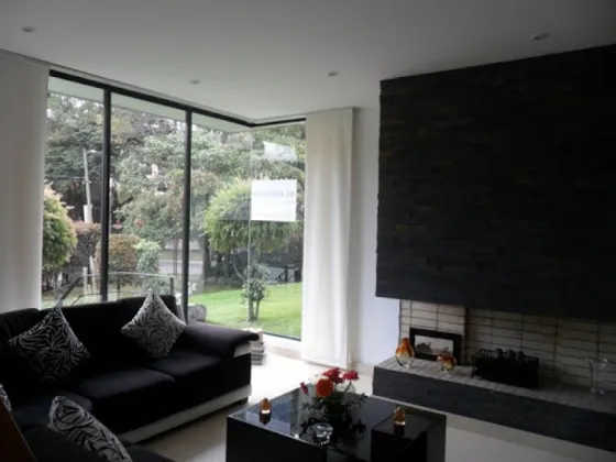 Casa En Venta En Cerros De Niza. Cod V1612346