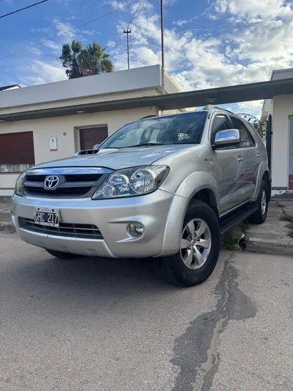 Toyota Hilux Sw4 3.0 Srv Cuero