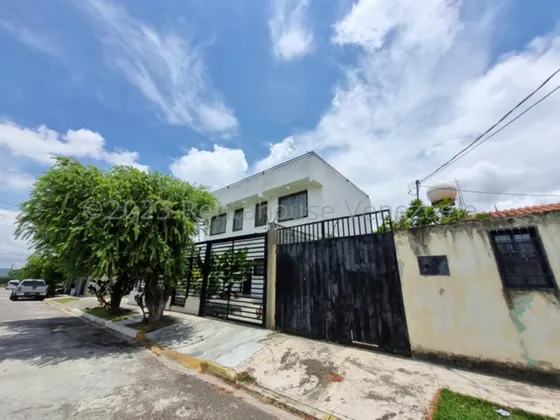 Milagros Inmuebles Casa Venta Cabudare Lara La Morenera Economica Residencial Economico Código Inmobiliaria Rent-a-house  24-7569