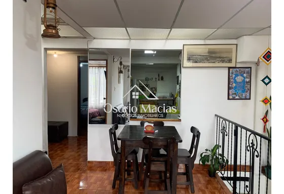 Venta De Casa Con Renta En Peralonso