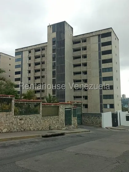 Bello Apartamento En Venta Urbanización Quenda Los Teques