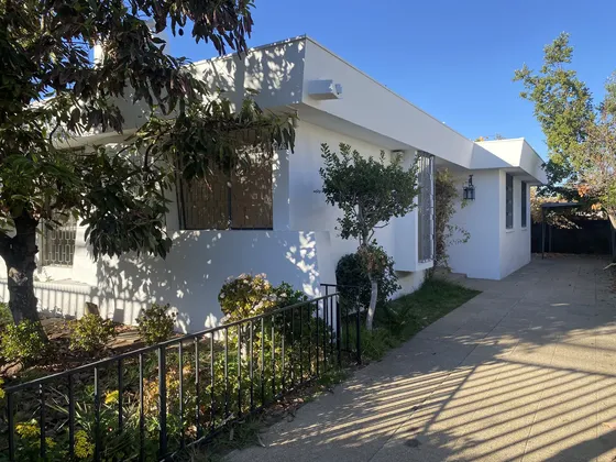 Cómoda Casa En Buen Sector Residencial A Pasos Del Metro