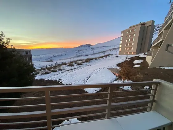Departamento En Venta De 4 Dorm. En La Parva