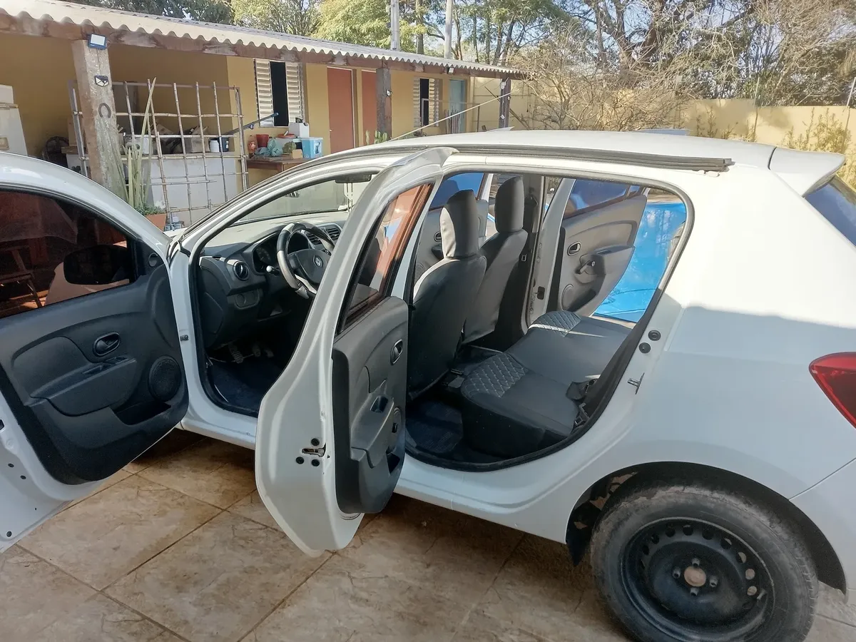 Renault Sandero 2018 1.0 12v Authentique Sce 5p — foto 8