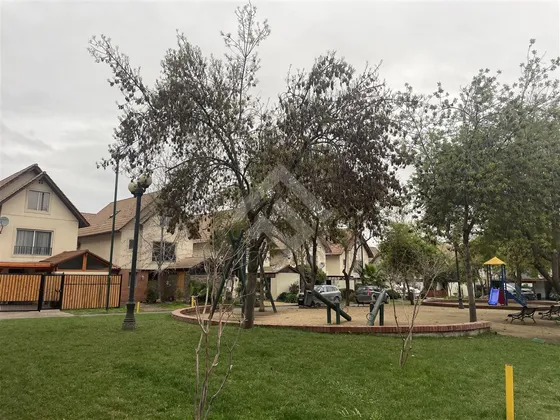 Casa En Venta En Huechuraba, App