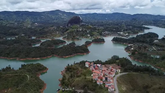 Se Vende Apartamento Para Estrenar En Guatape