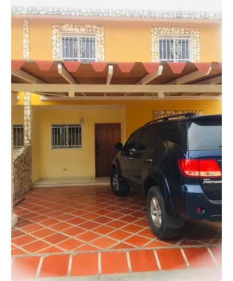 Se Alquila Town House En La Av. Bolivar - Lecheria Al02-2125lc-icar
