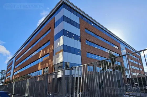 Alquiler De Oficina De 2.600 M2 En Olivos