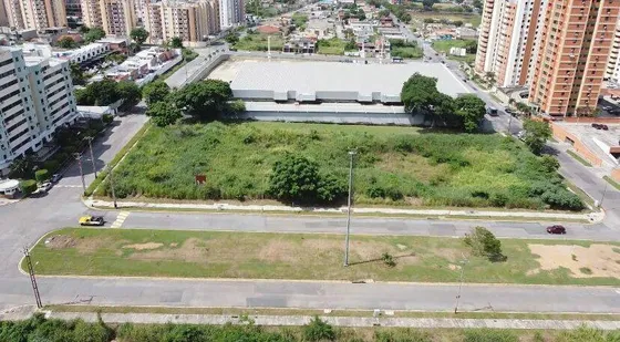 Se Vende Terreno 8.214.69m2. Urb. Palma Real, Mañongo. Detrás Del Supermercado Kromi Market. Mr
